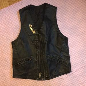 Women’s rough leather vest